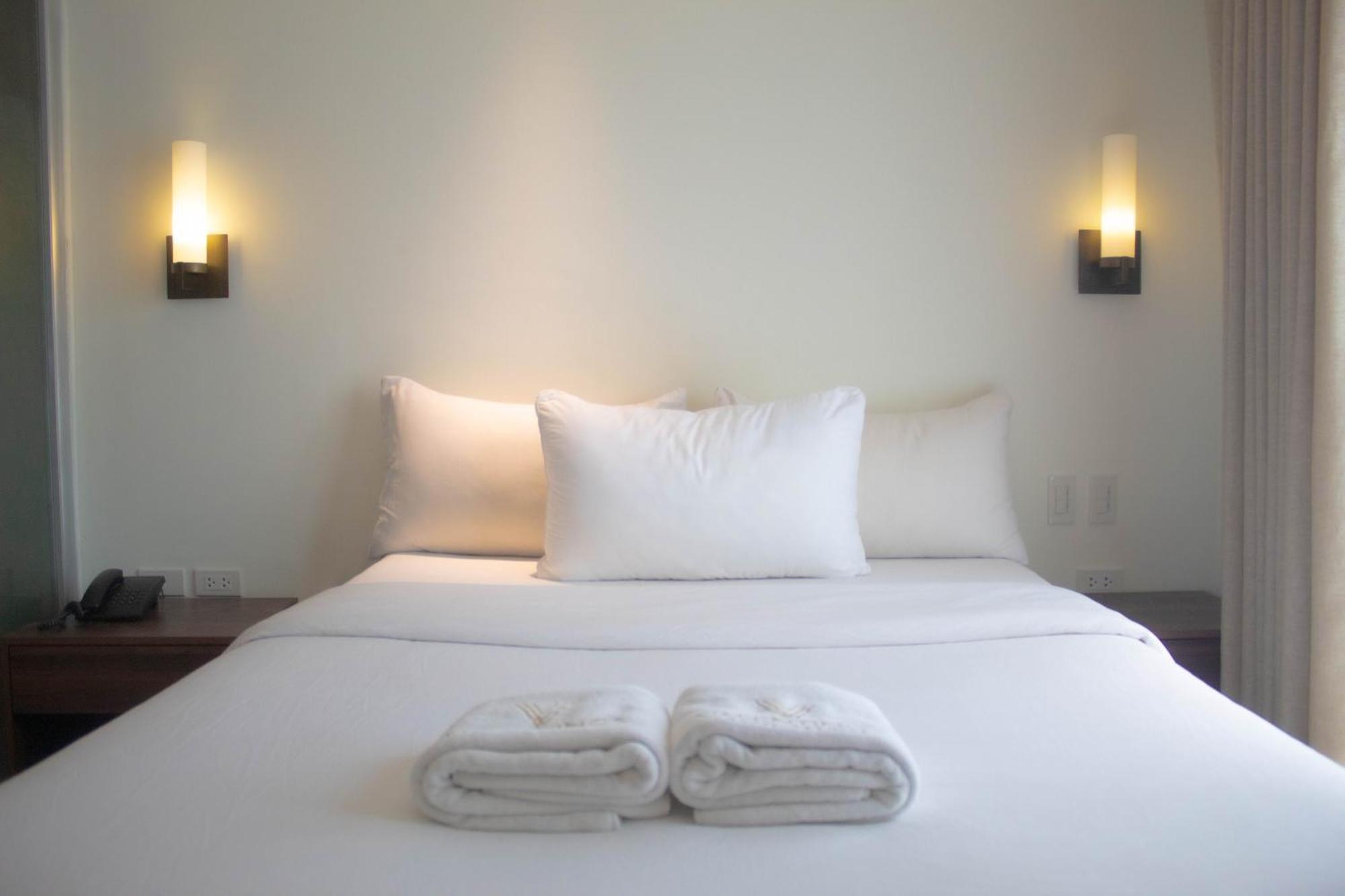 Valentino'S Hotel Angeles Zewnętrze zdjęcie