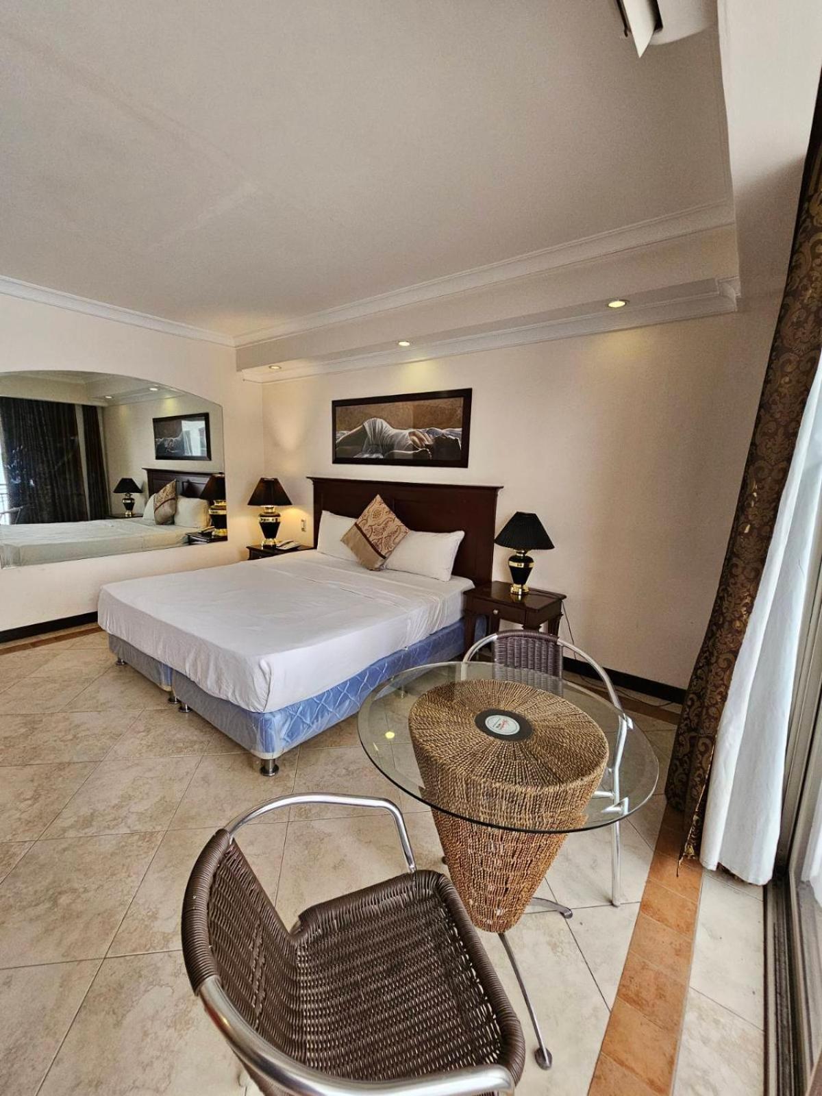 Valentino'S Hotel Angeles Zewnętrze zdjęcie